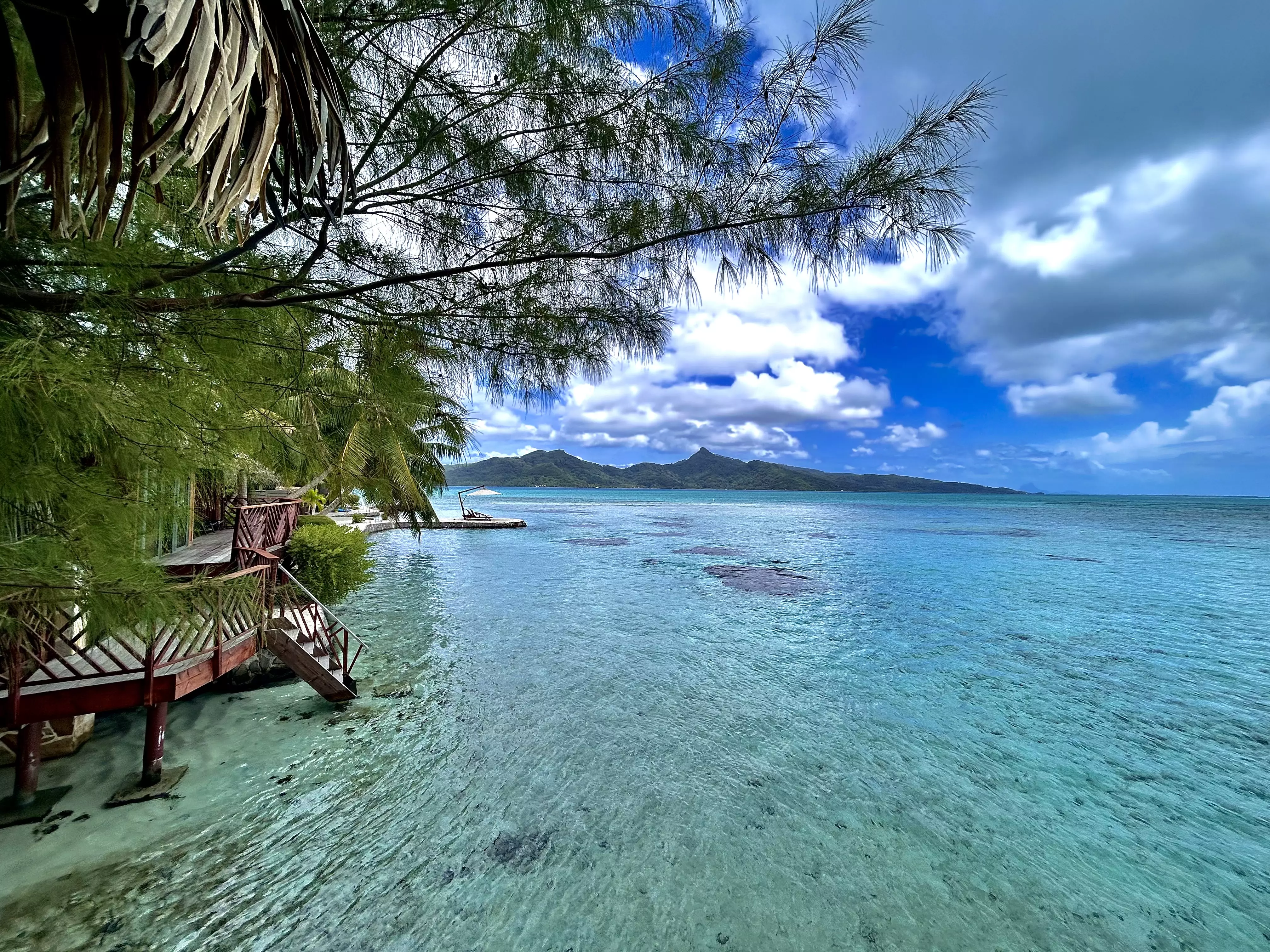Luxury room at Hotel EDEN Taha'a private island